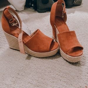 Cognac wedges